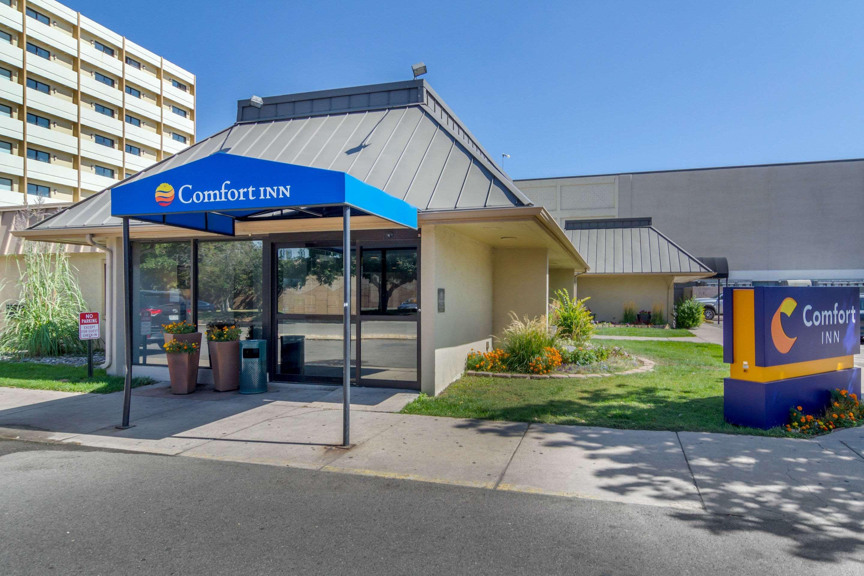 Comfort Inn Denver Central Экстерьер фото